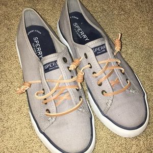 6.5 woman’s sperrys. Worn but lots of life left.